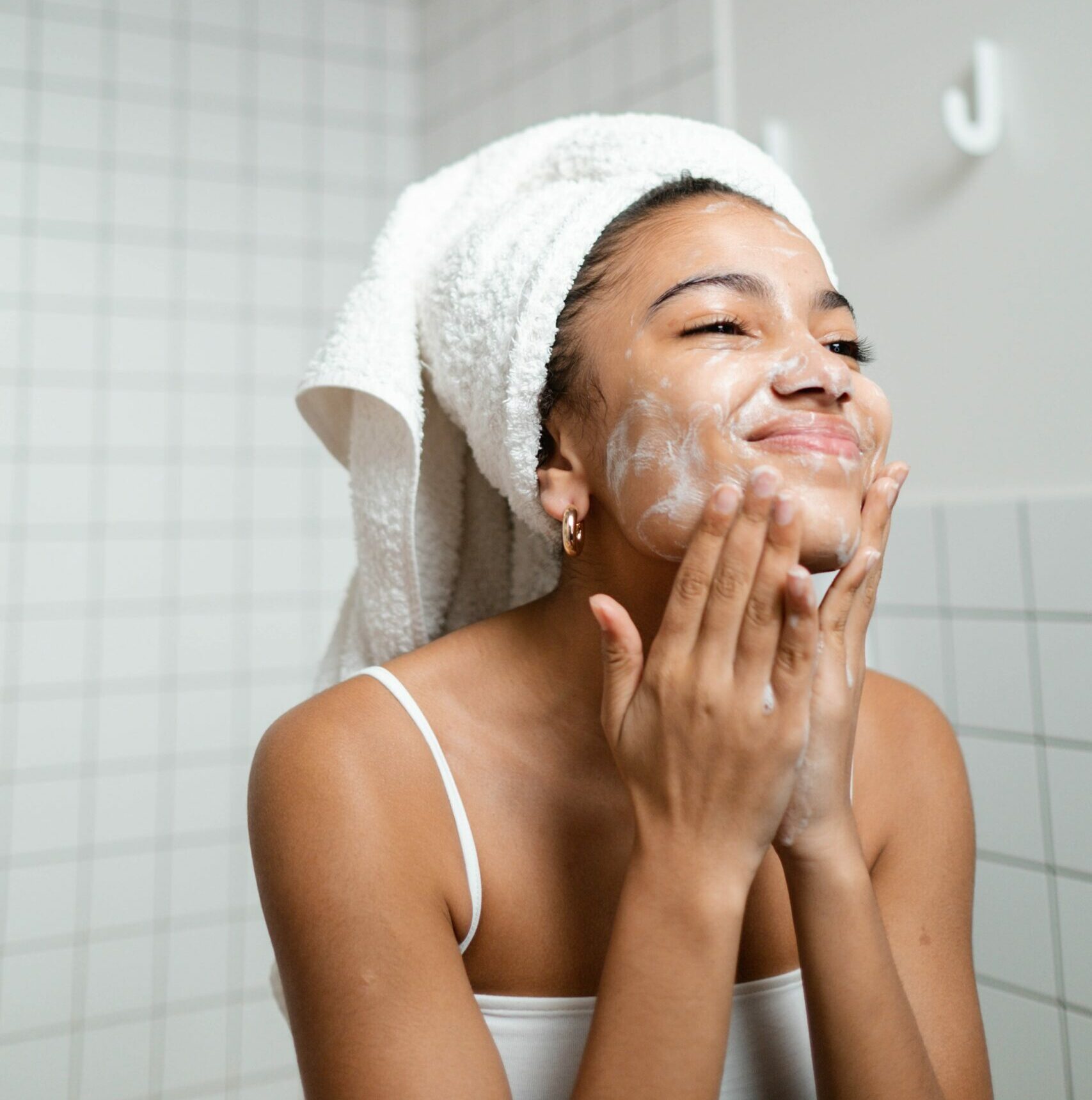 Basic Acne Prevention Everyone Should Be Doing